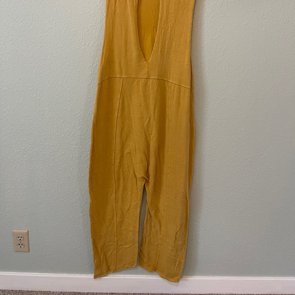 Urban Outfitters super cute and comfy romper / jumpsuit - Picture 5 of 6